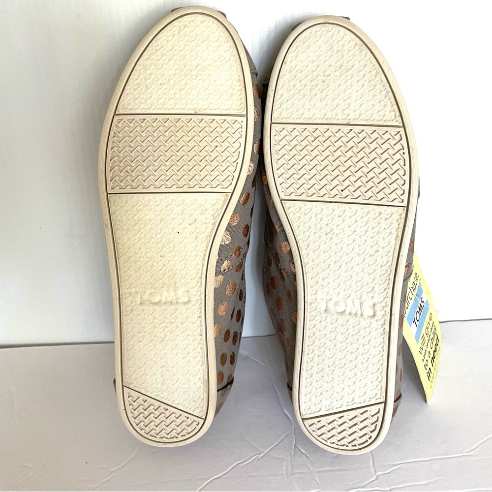 TOMS - WOMEN'S SEASONAL CLASSICS ALPARGATA FLAT SHOES ROSE GOLD POLKA DOTS - Picture 7 of 7